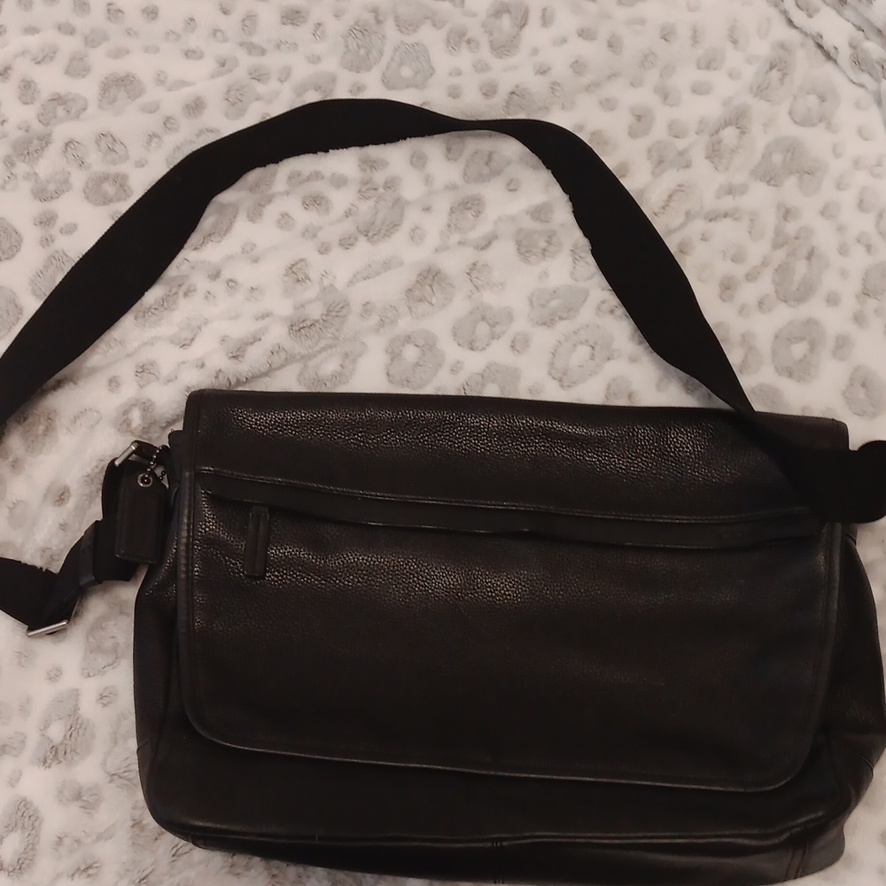 Men's black messenger bag